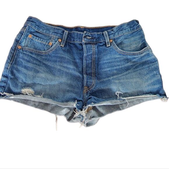LEVI’S 501 California Tide Button Fly Mid Rise Distressed Raw Hem Cutoff Shorts - Picture 3 of 6